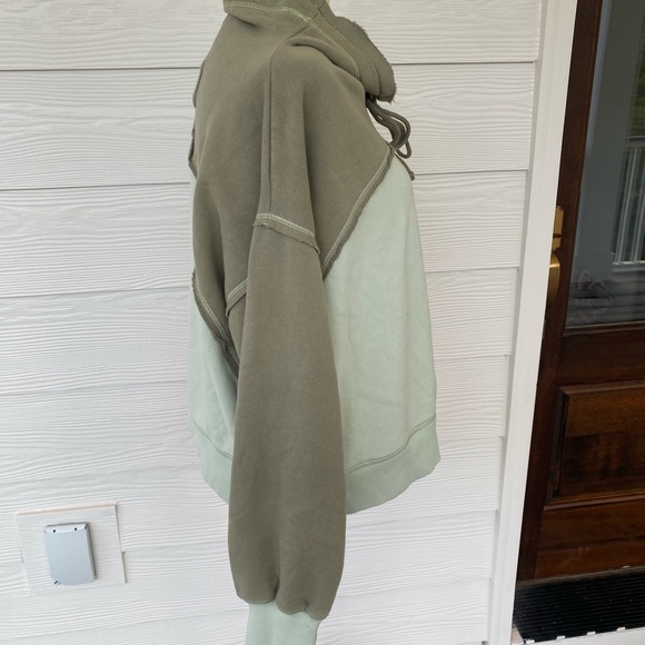 FREE PEOPLE Movement Color Block Homestretch Drawstring Neckline Long Sleeve XS - Picture 5 of 6